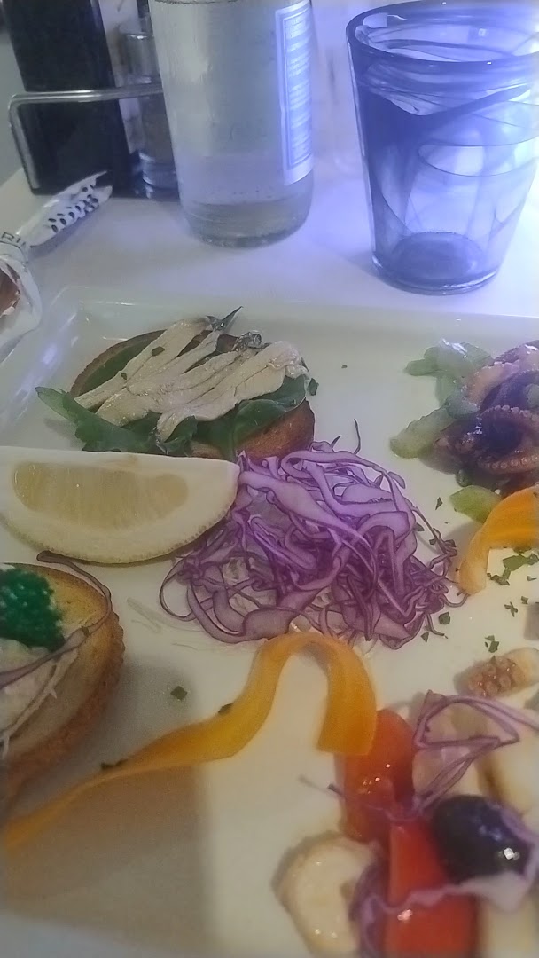 Cafe De Mar