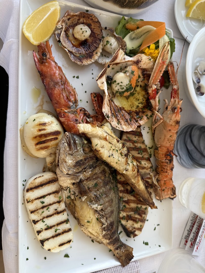 Cafe De Mar