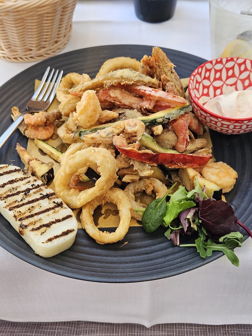 Cafe De Mar