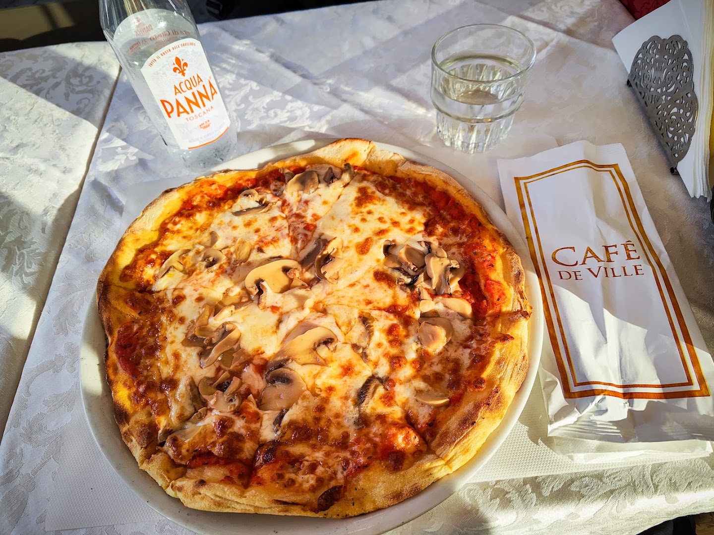 Cafè de Ville