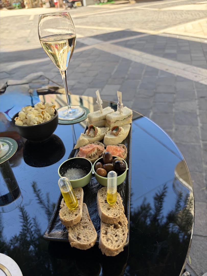 Cafè Del Mar Diano Marina