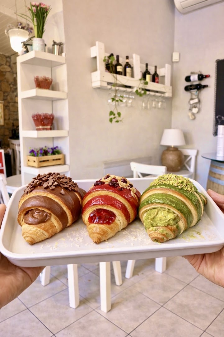 Cafe' Des Amis