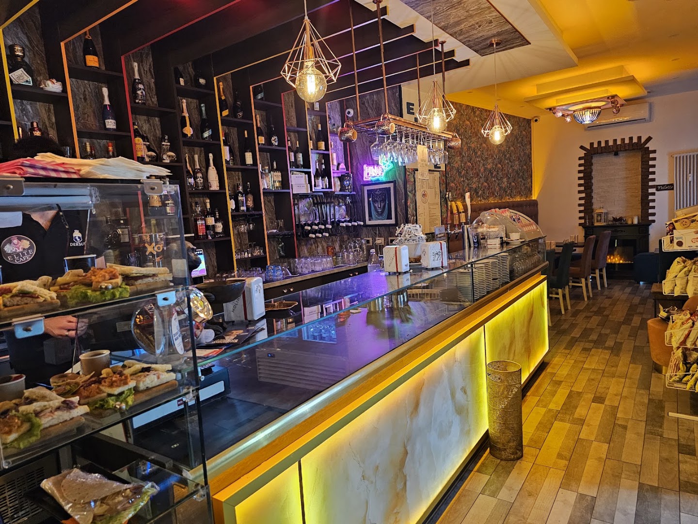 Cafè Elite 1