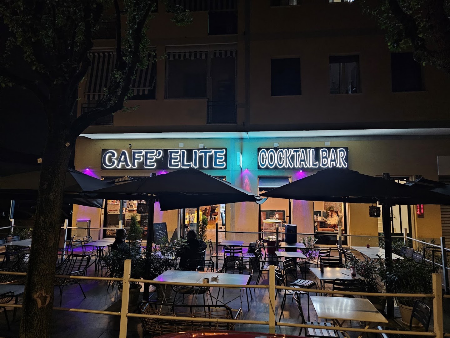 Cafè Elite 1