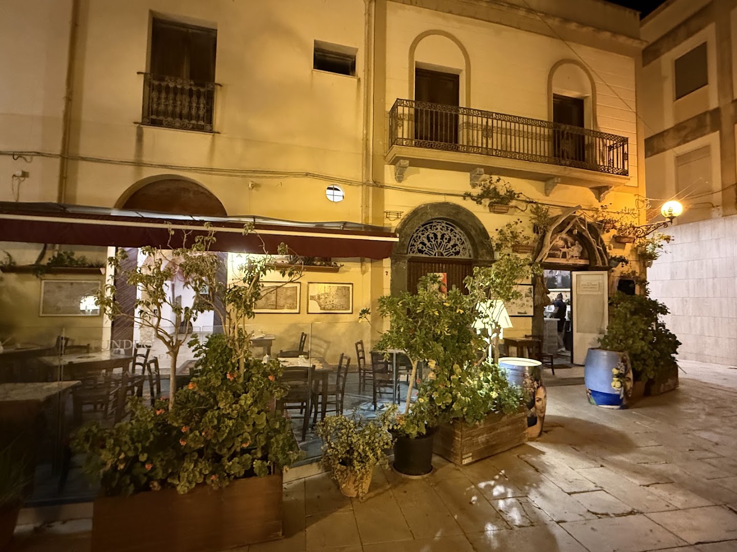 Cafè Funduq Restaurant
