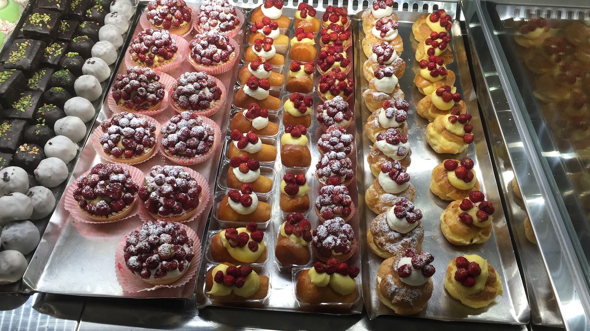 Cafè Latino di Vincenzo Stira