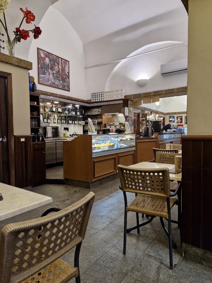 Cafè Latino di Vincenzo Stira