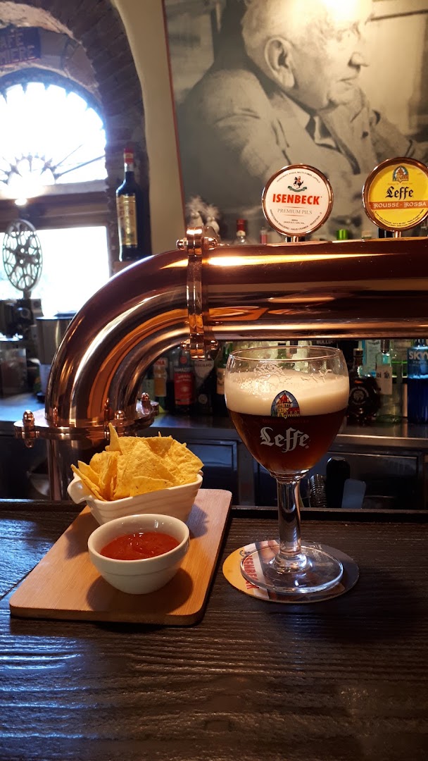 Café Lumiére