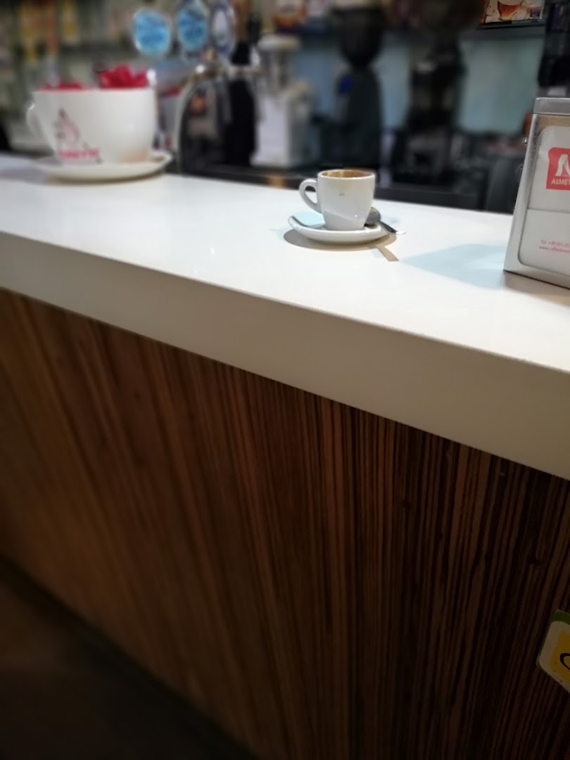 CAFE MAXIM