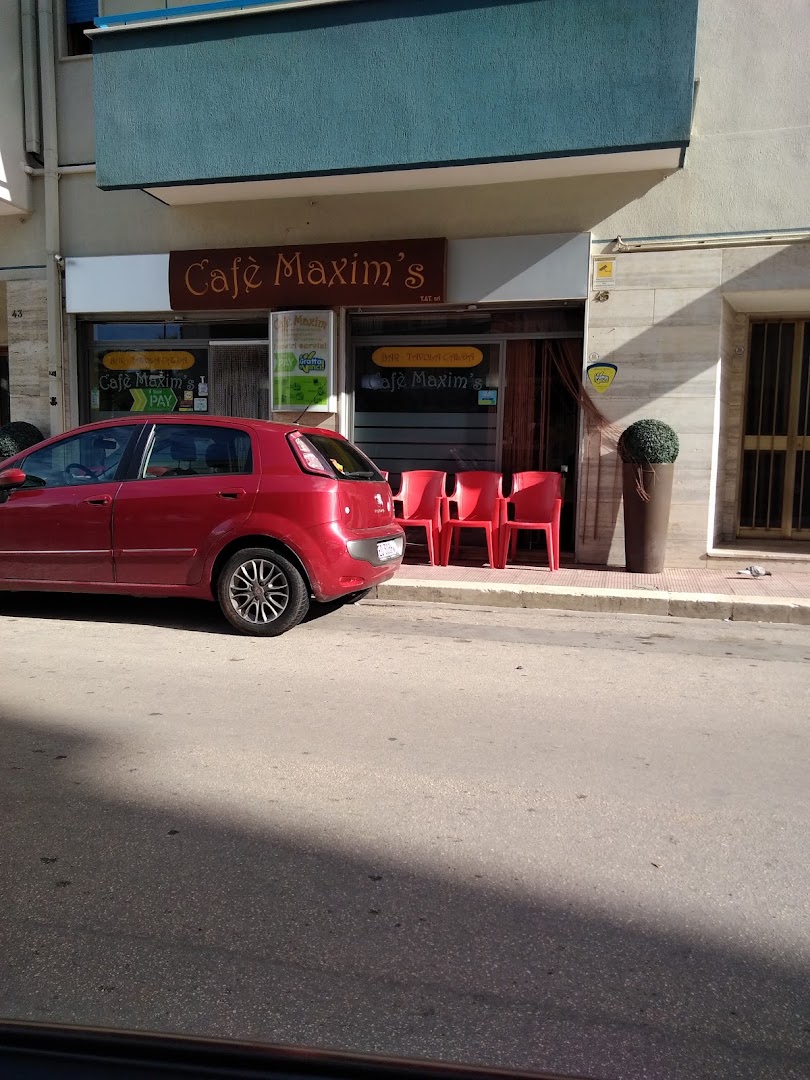 CAFE MAXIM