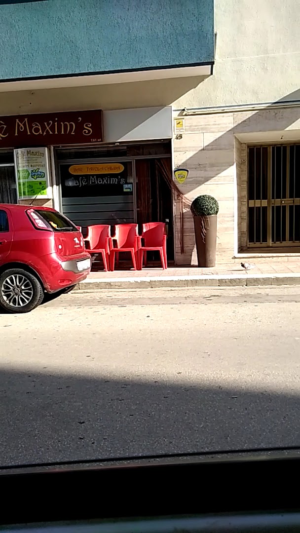CAFE MAXIM