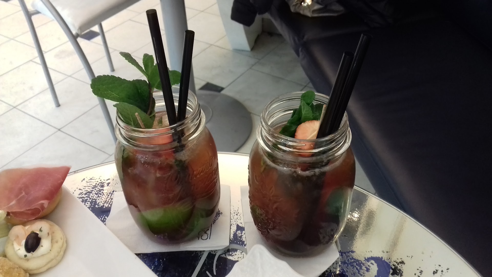 Cafe' Momus