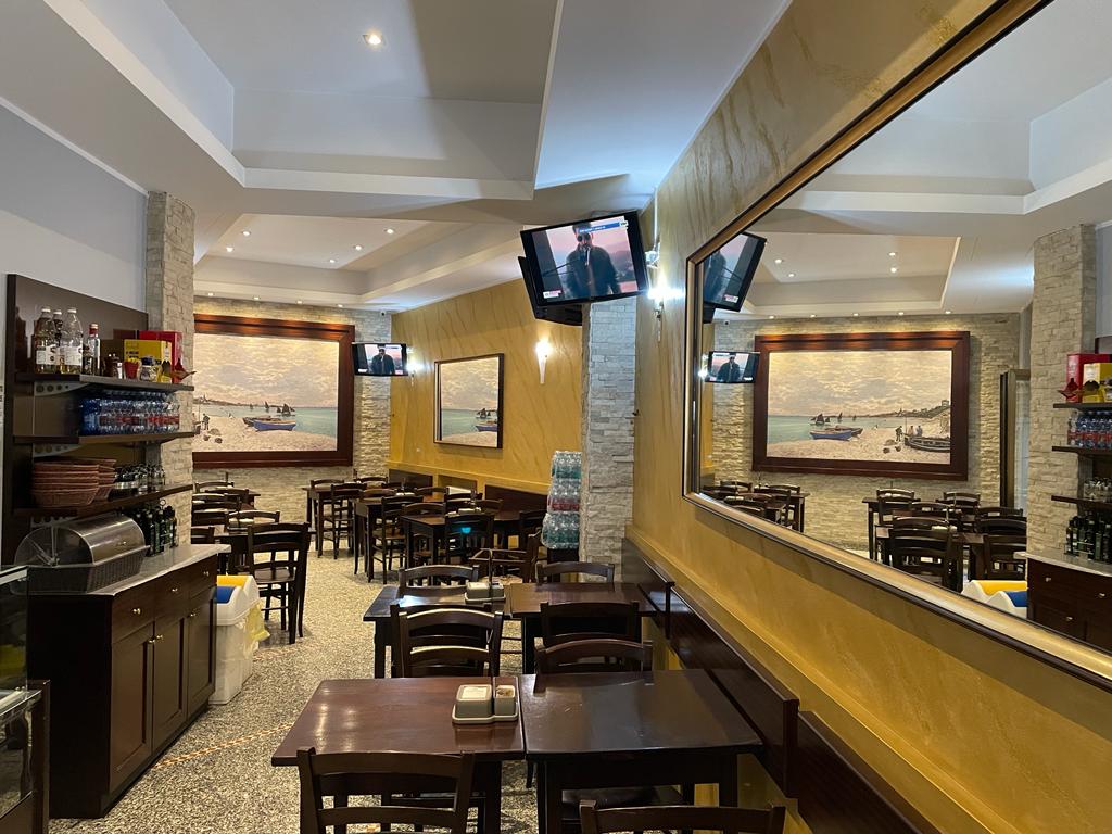 Cafè Monet, Milano