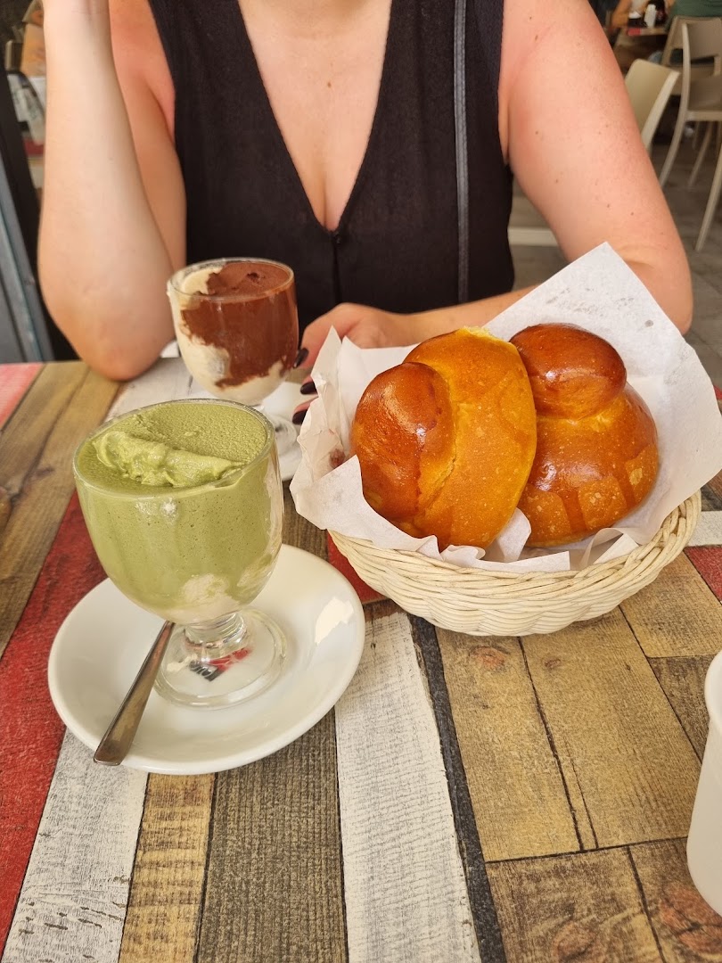 Cafè Rocher