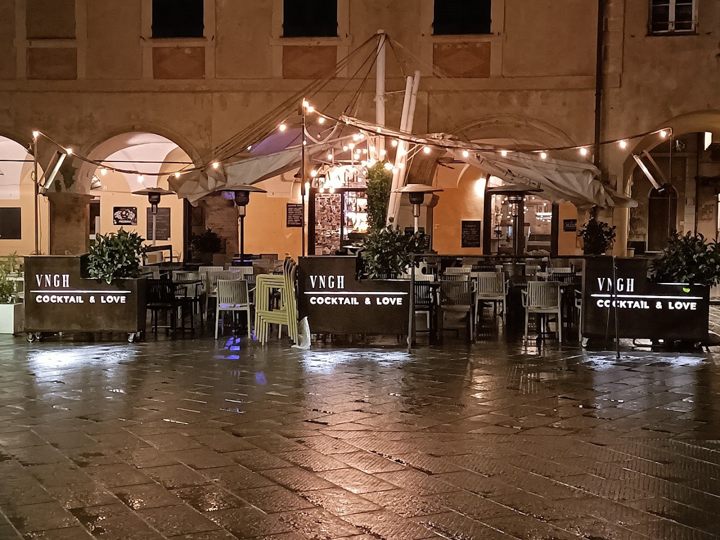 Café Van Gogh, Finale Ligure