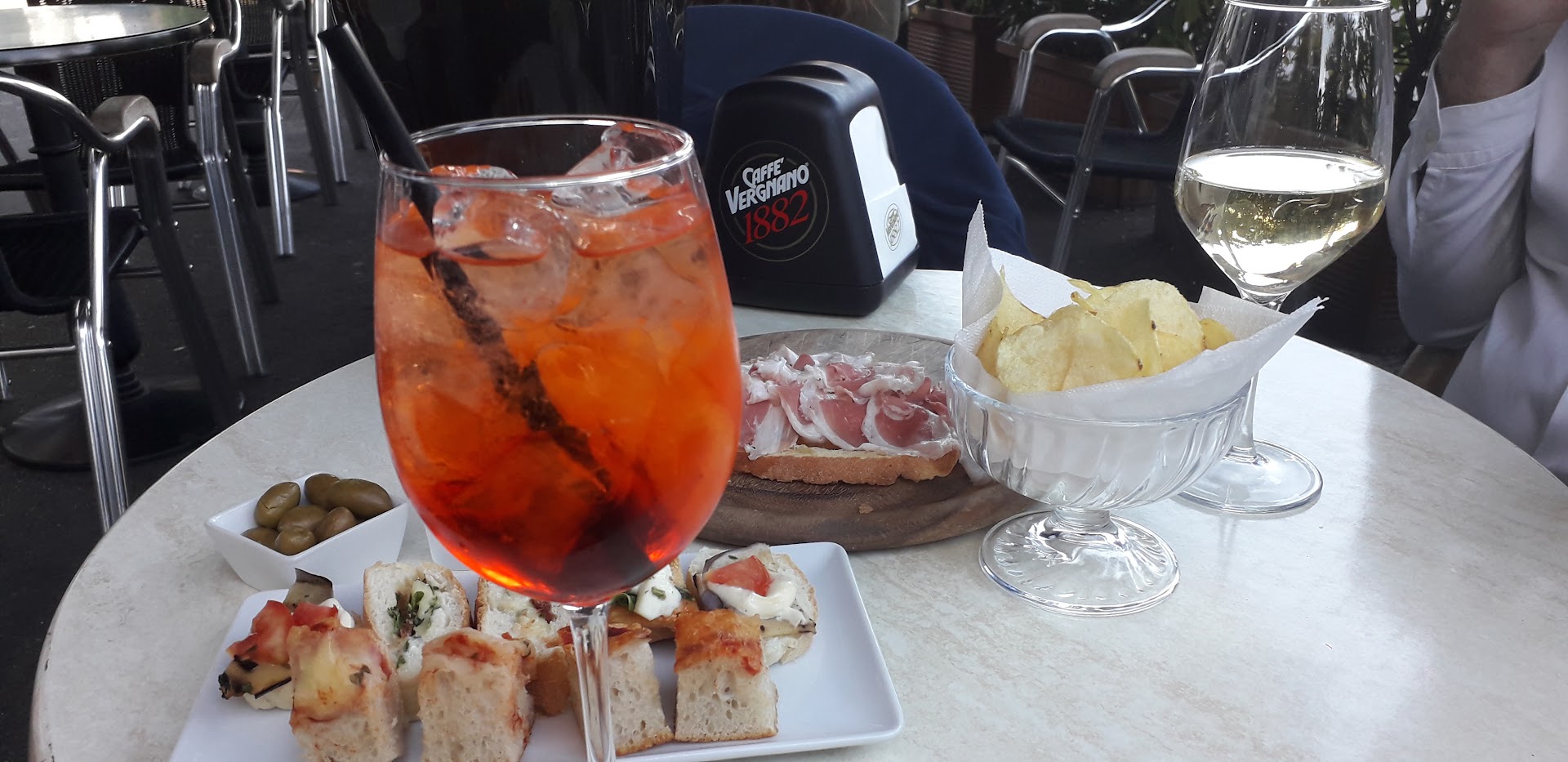 Cafe' Villa