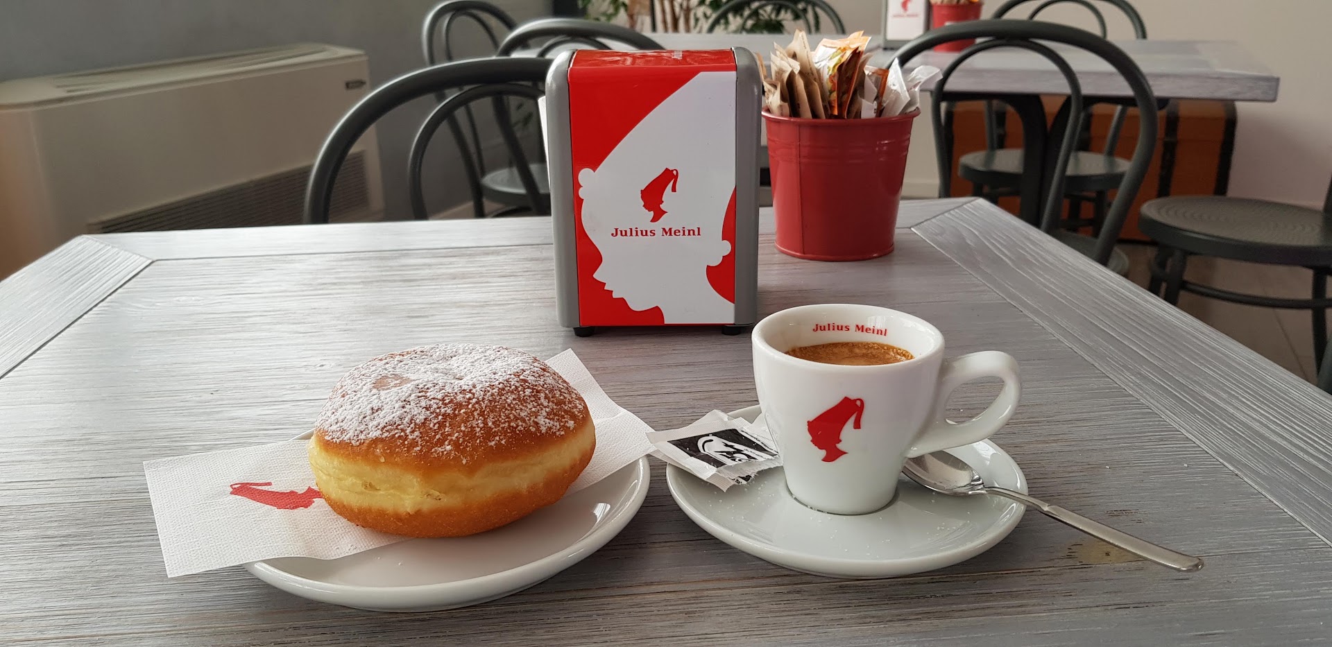 Cafè54, Zona Industriale B