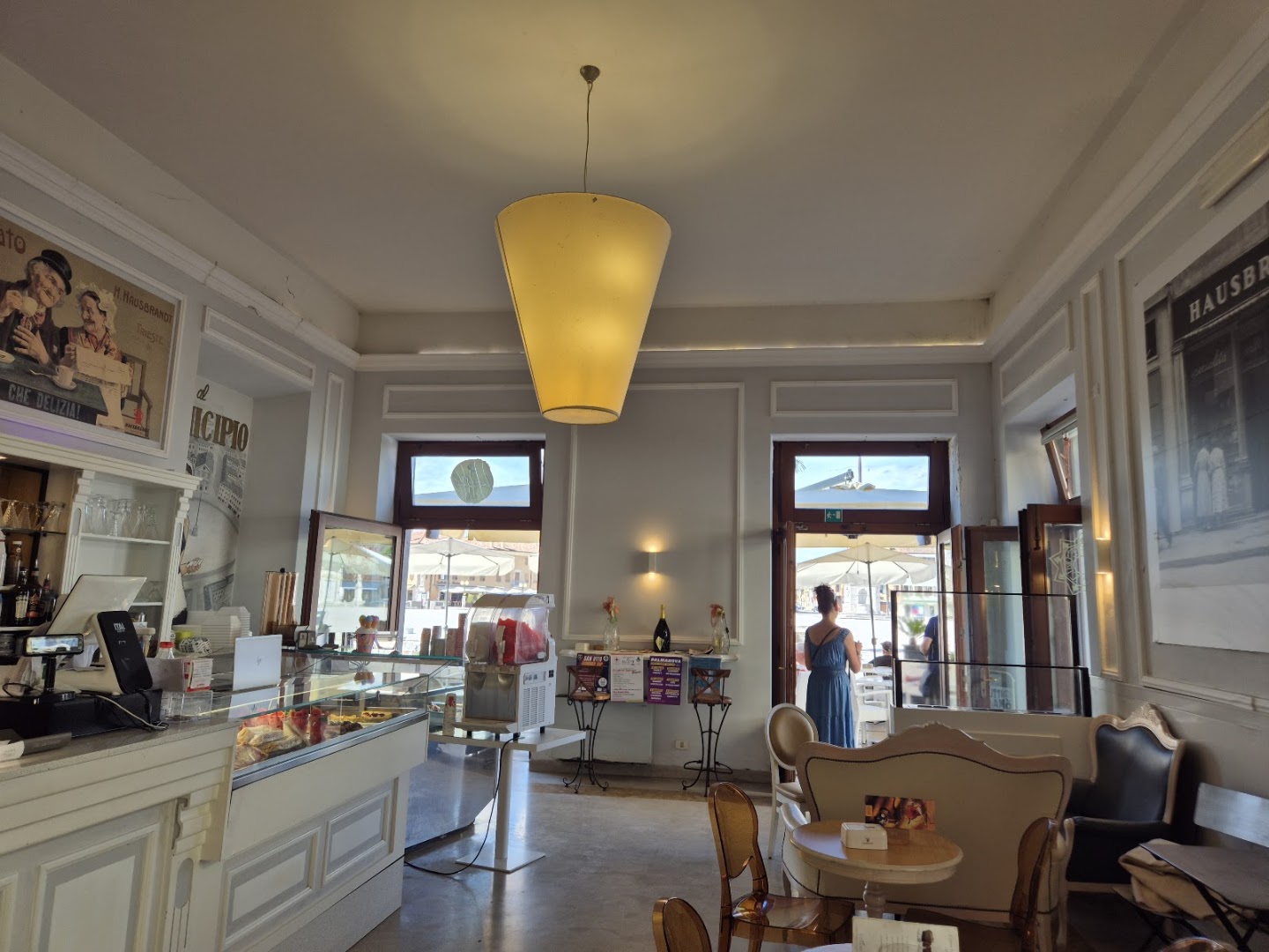 Caffė Al Municipio di Cavaliere L. & C. SAS