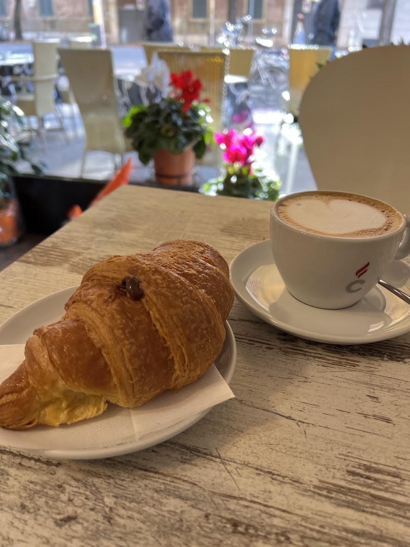 Caffè ai Tribuni, Verona
