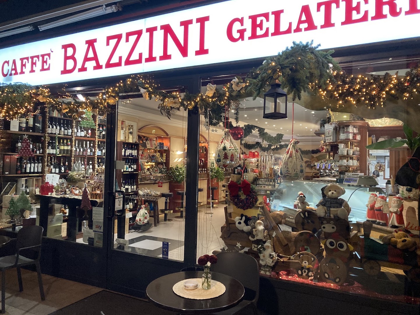 Caffè Bazzini dal 1987 -Caffetteria Enoteca Cucina Gelateria
