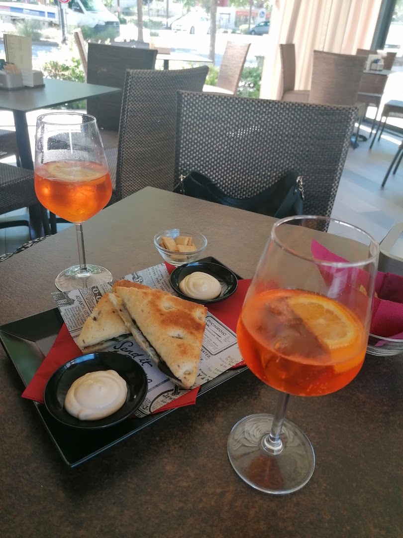 Caffe Belle Epoque