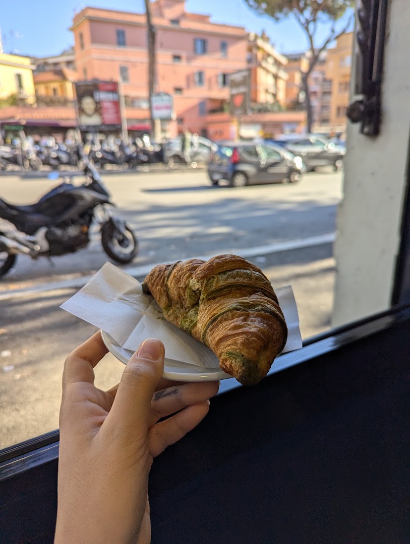 Caffè & Cappuccino