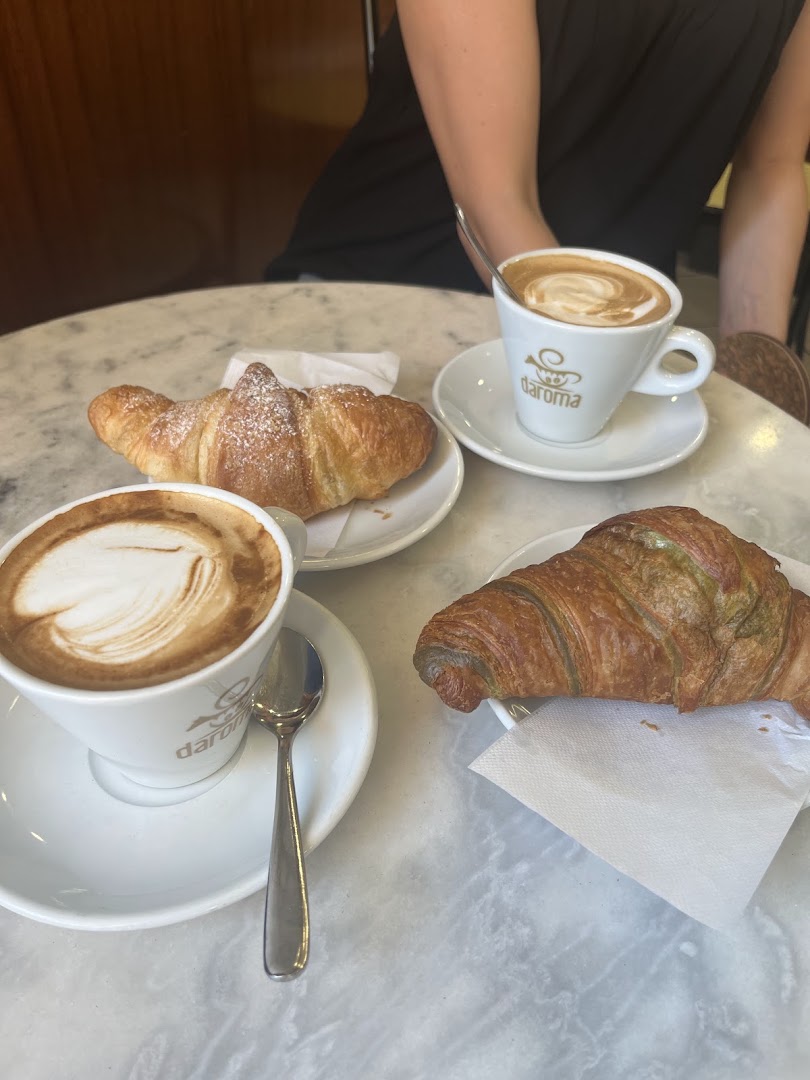 Caffè & Cappuccino