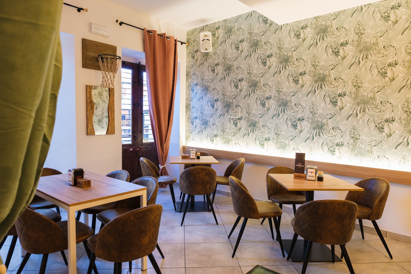 Caffe Centrale Montiano