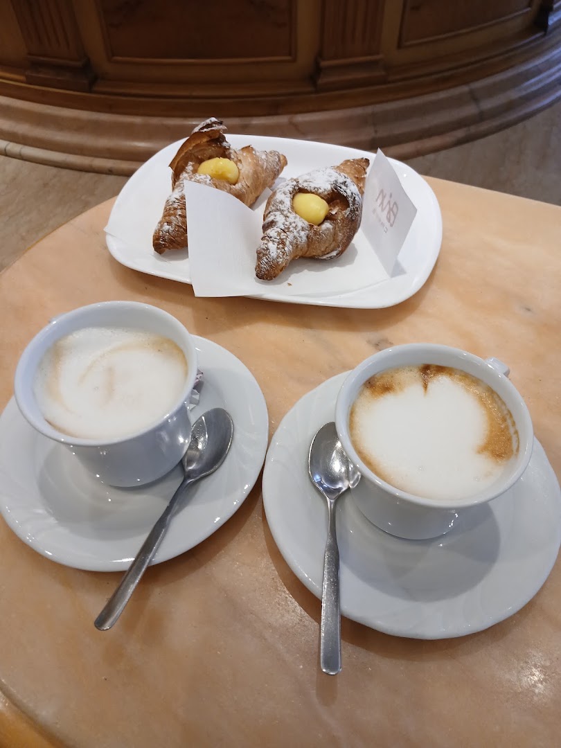 Caffe Club