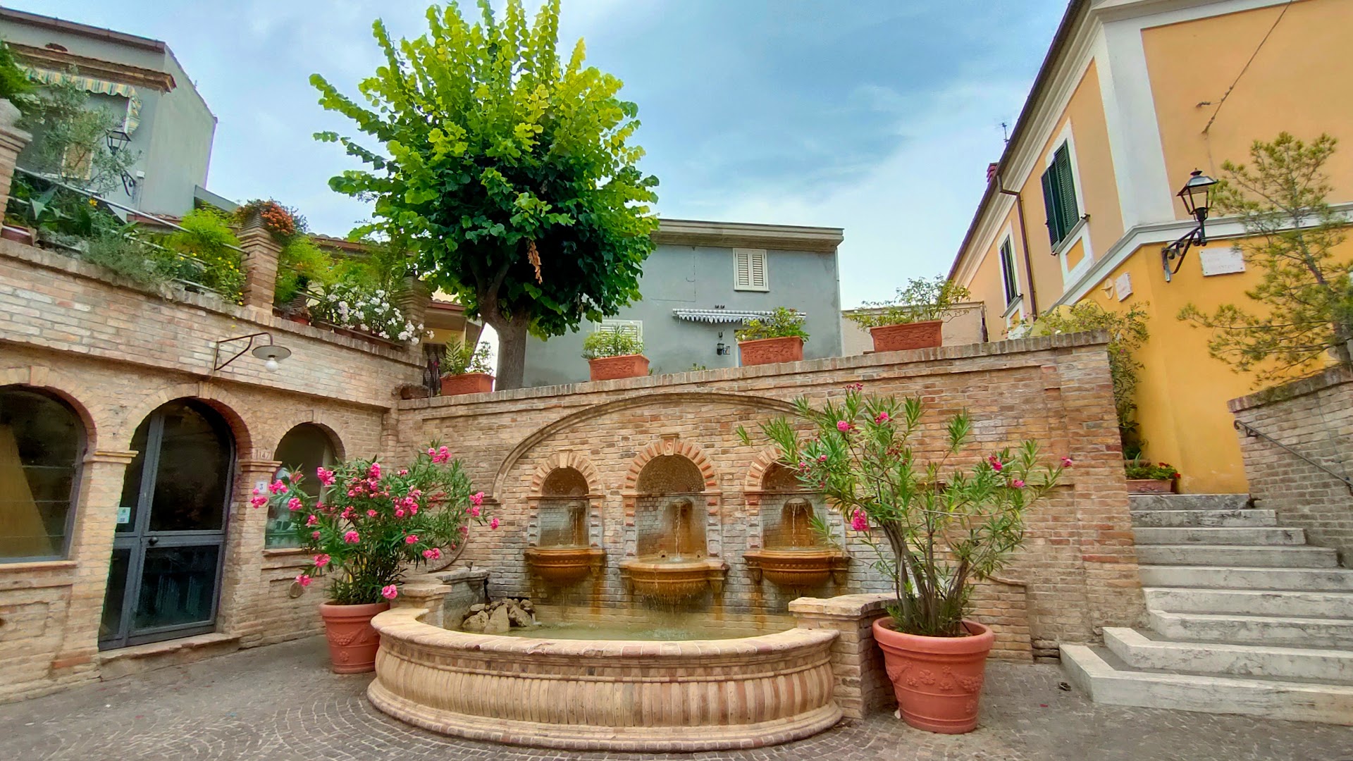 Caffe dei Pini, Silvi