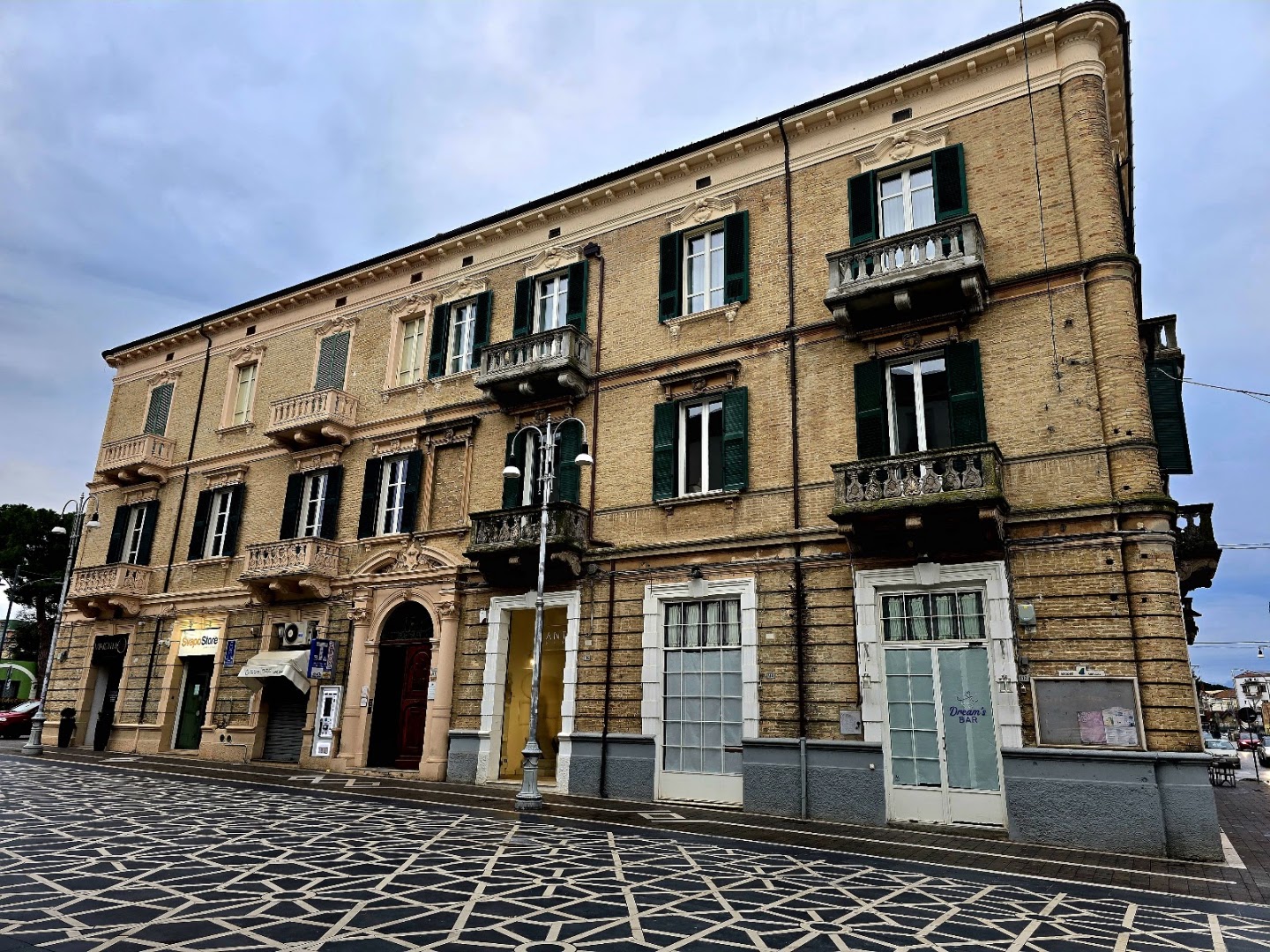 Caffe' Del Corso Snc Di Baccile Fabio E C.