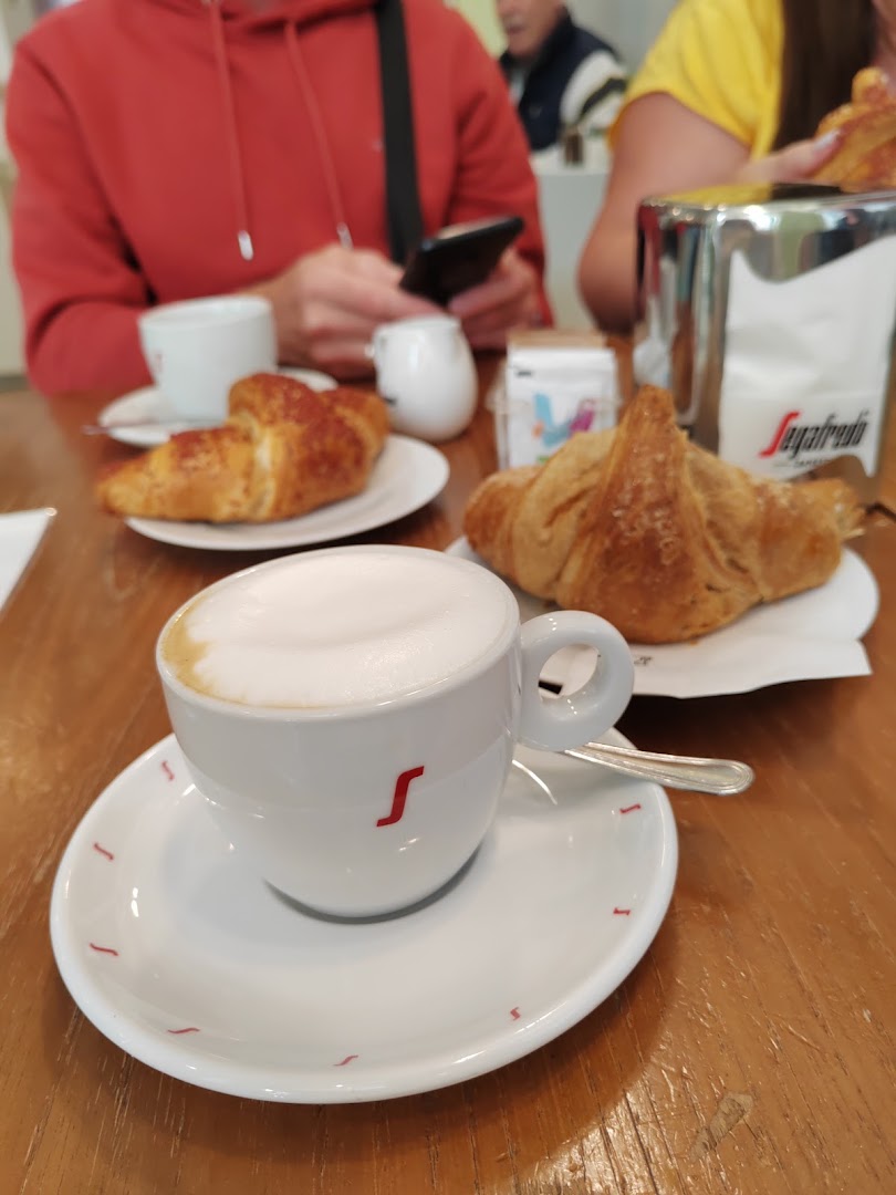 CAFFE DEL LARGO DI PALMESE MASSIMO E VALERIA ESPOSITO