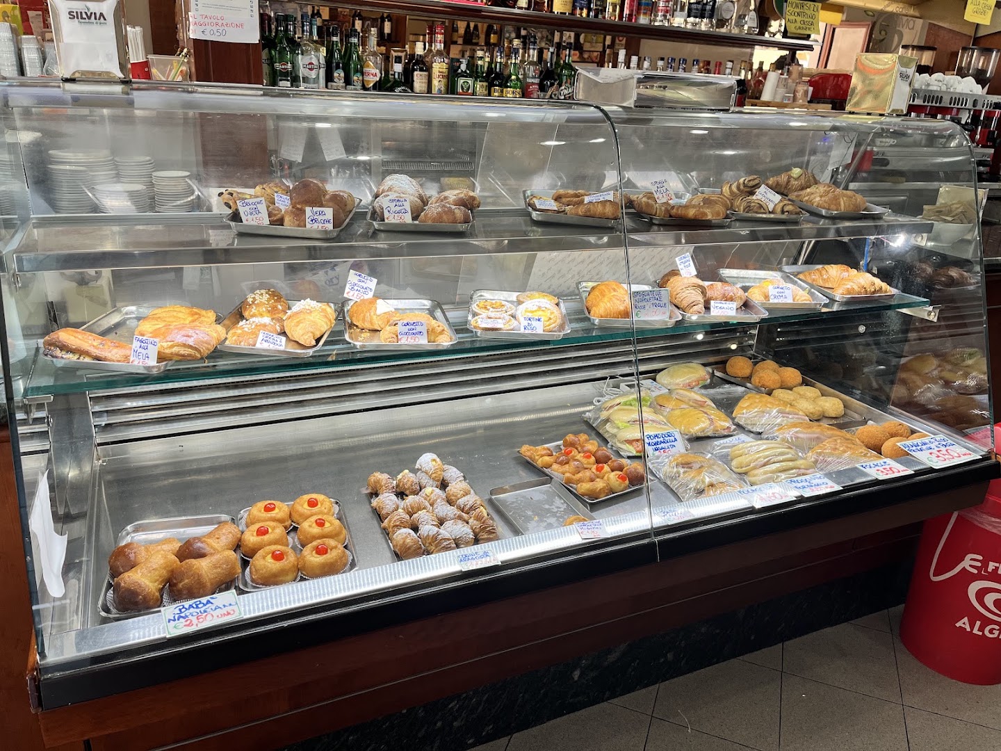 Caffè del Teatro: Pasticceria Napoletana, Lucca