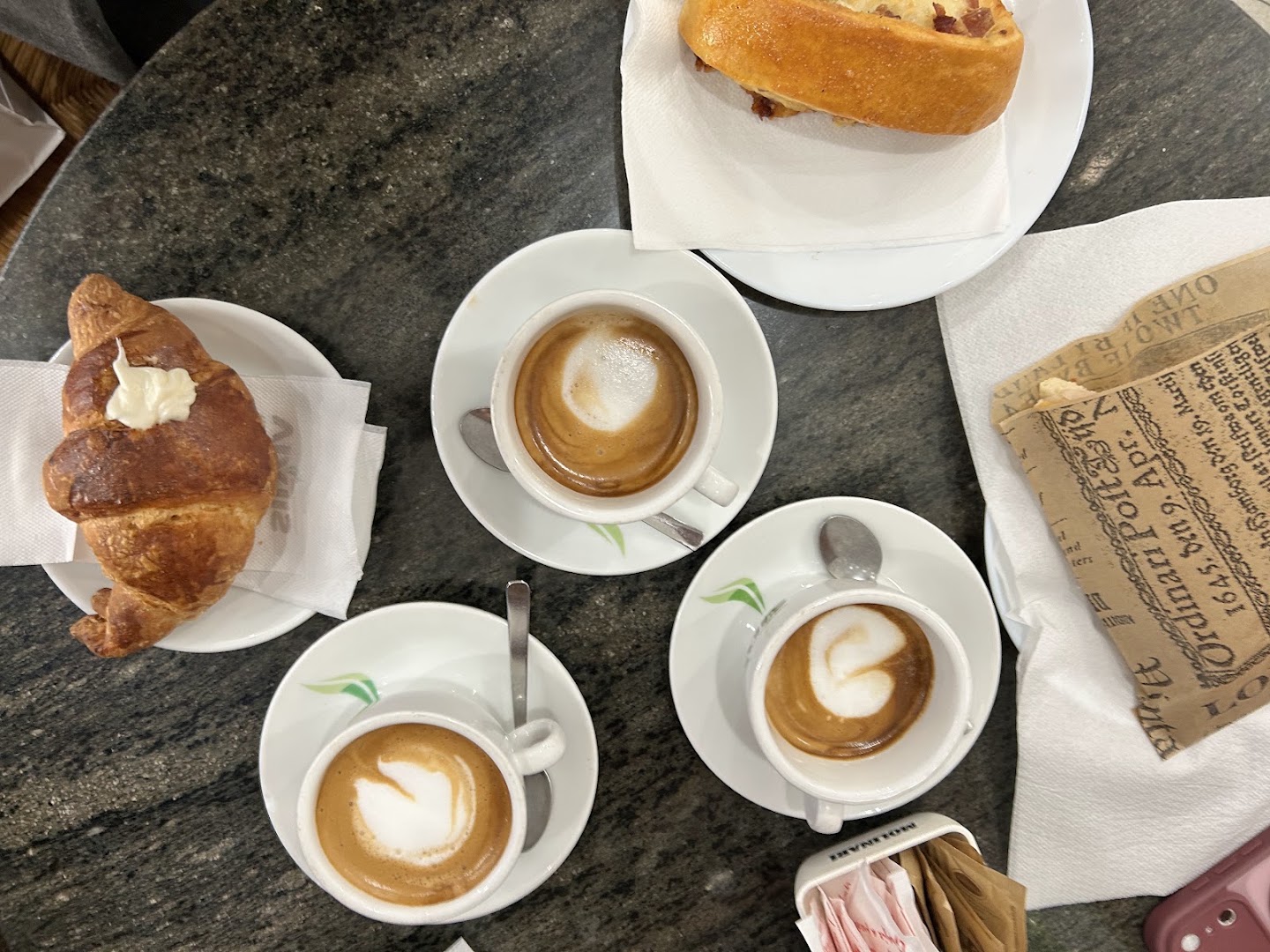 Caffè del Teatro: Pasticceria Napoletana