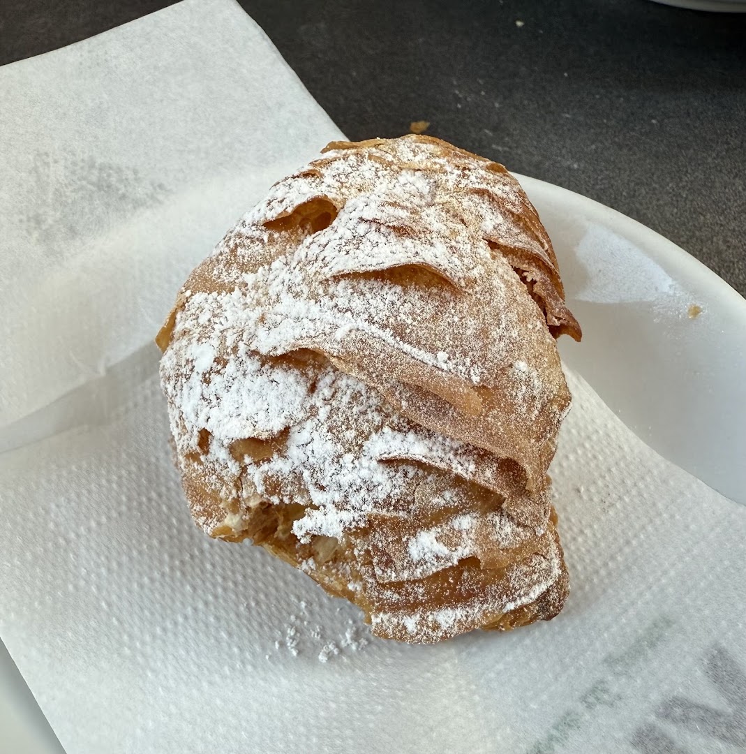 Caffè del Teatro: Pasticceria Napoletana