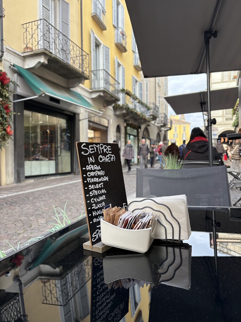 Caffe' Dragoni, Lodi