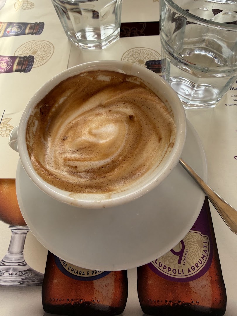 Caffè Farini, Russi