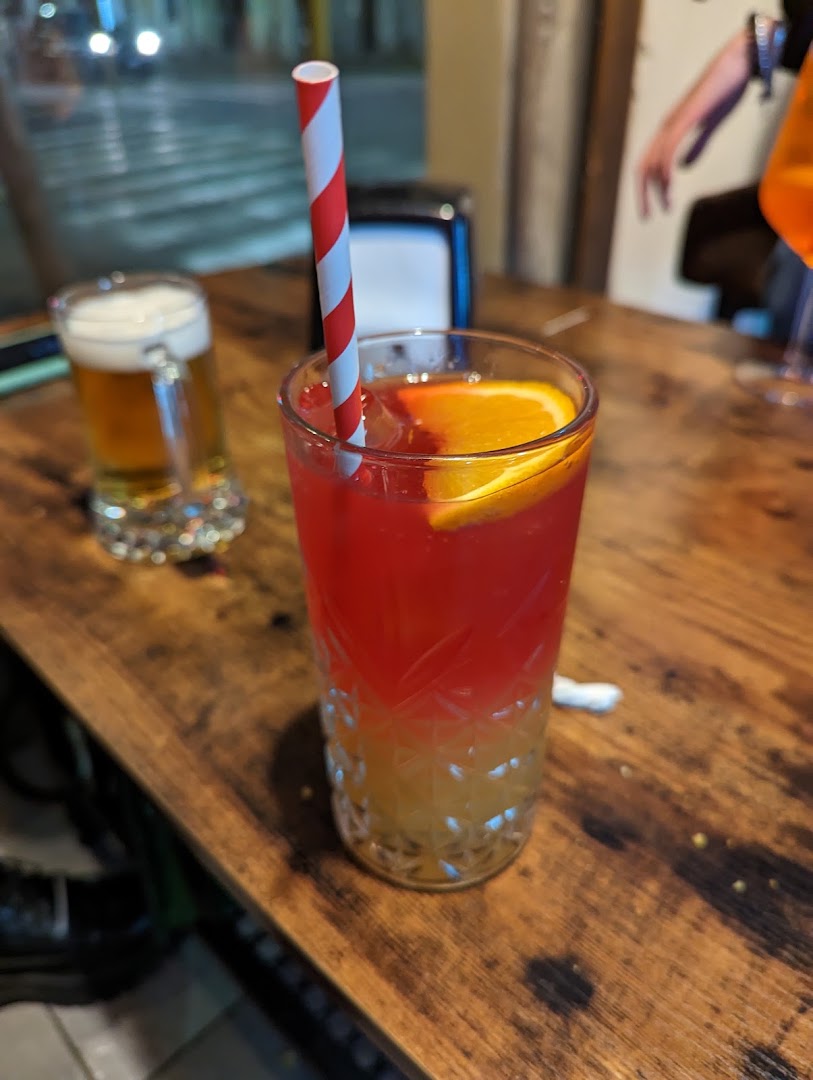 Caffè Four oz, Sassari