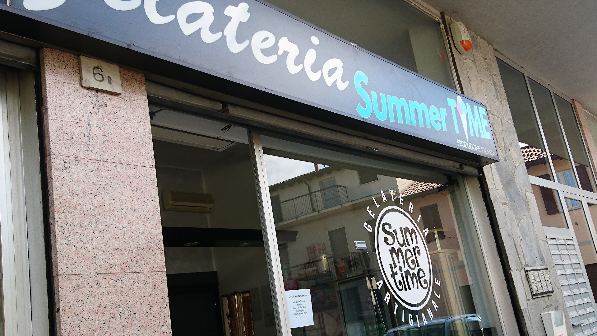 Caffè Gelateria Summertime