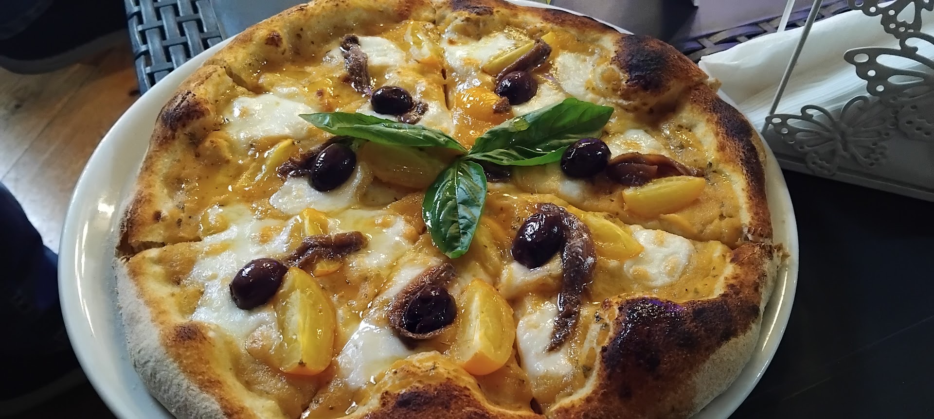 Caffe' Italia - Food Pizza and Wine