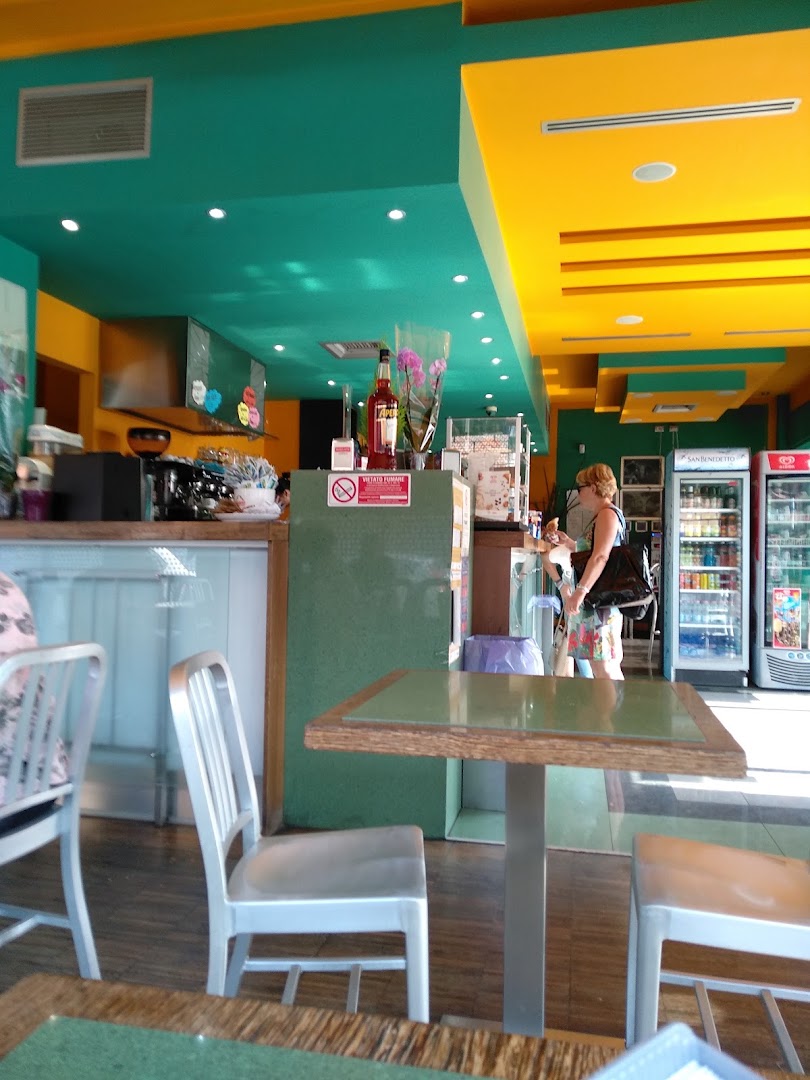 Caffè Leoni