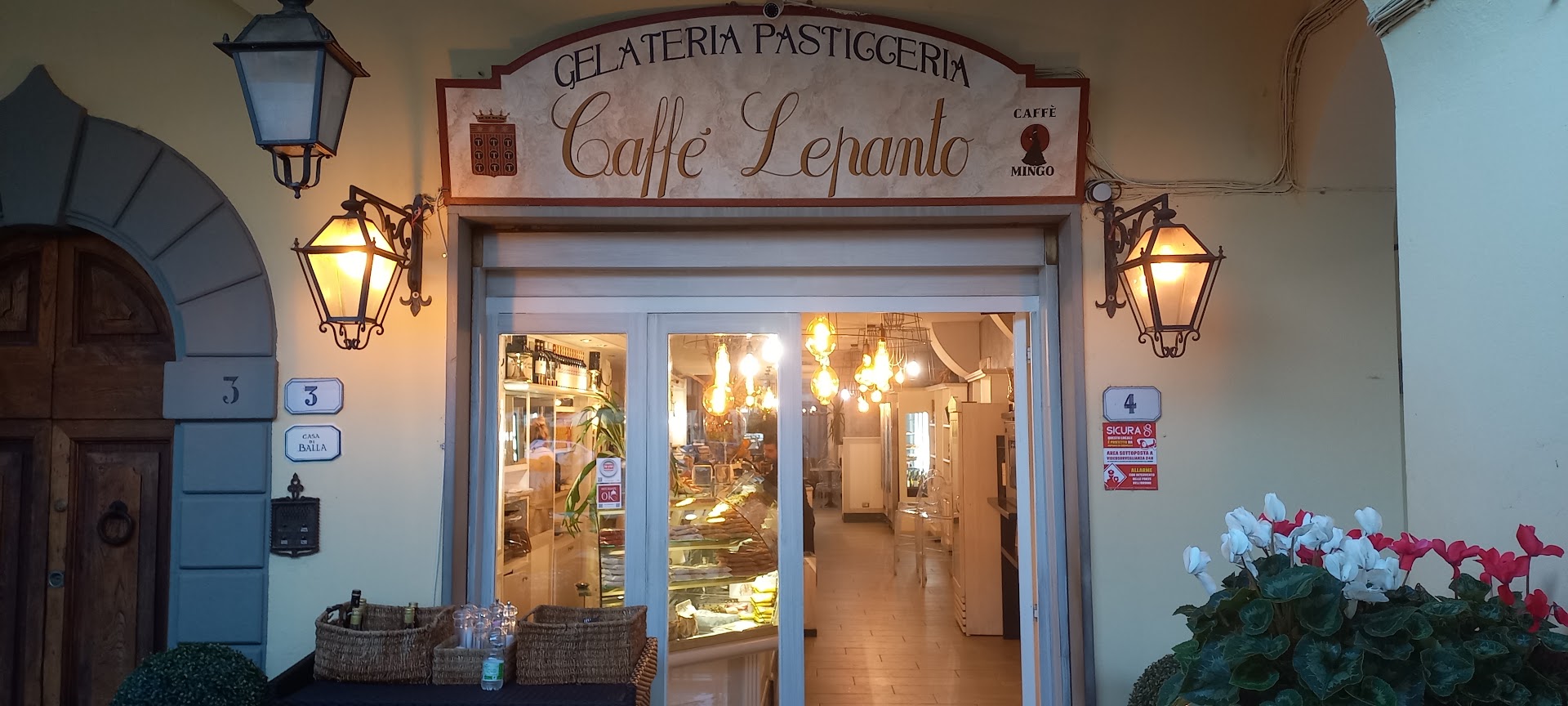Caffe Lepanto