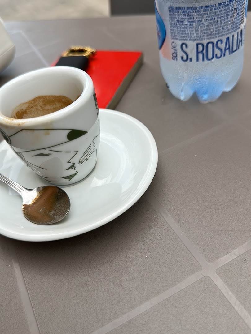 Caffe' Live
