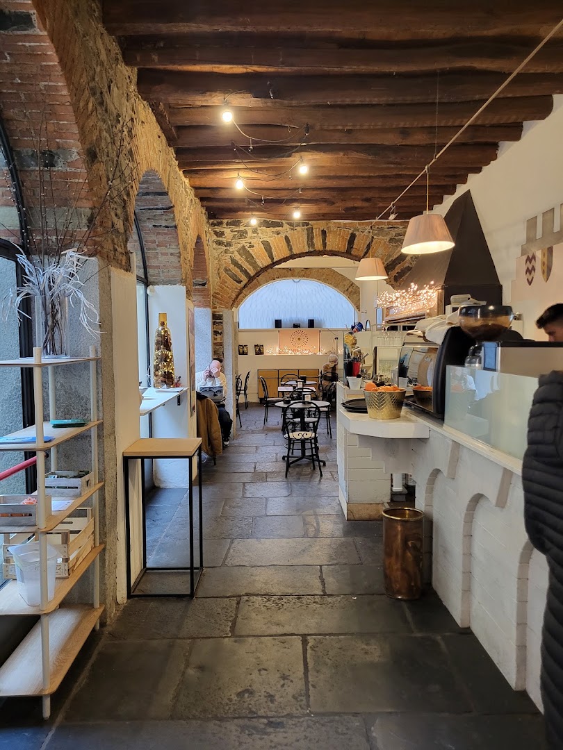 Caffe' Maya