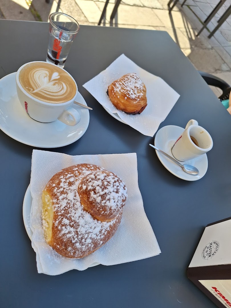 Caffè Nanà, Este