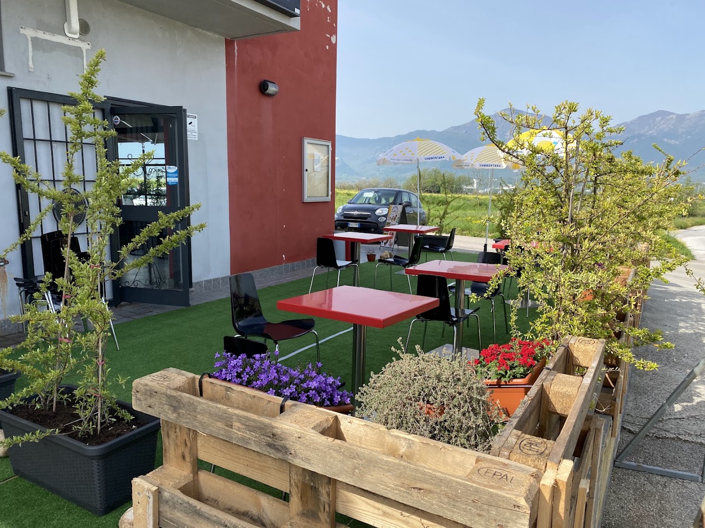 Caffè Nero Bollente – Bar Ristorante Pausa Pranzo Frosinone