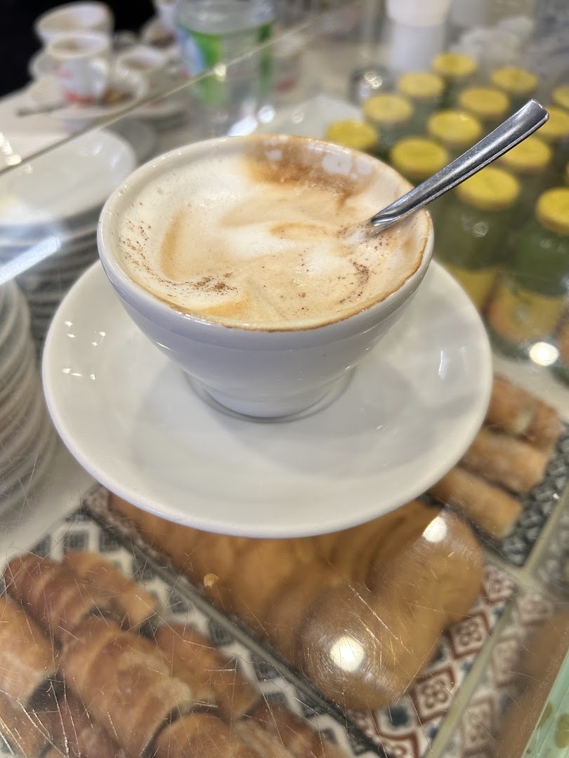 Caffè nero bollente