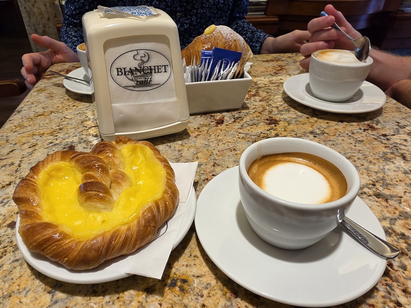 Caffè Pasticceria M&K Kelly
