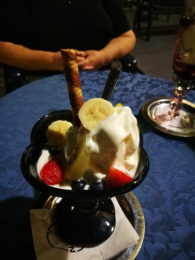 Caffe' Royal -Gelateria vineria