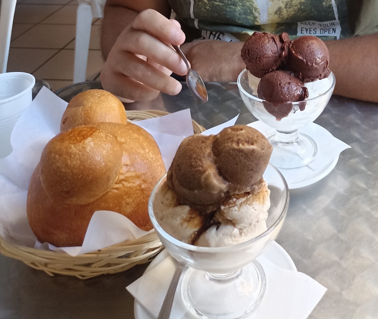 Caffè Santoro, Gravina di Catania